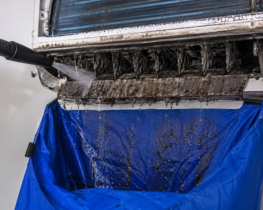 Dirty cleaning water from AC clean