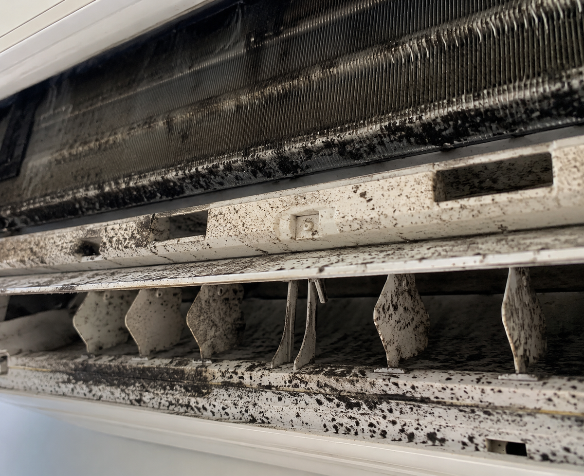 Dirty air conditioner before cleaning